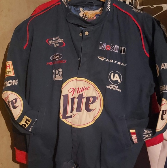 JACKETS - Picture 5 of 6